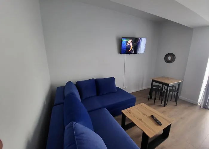 Nest Niebieski